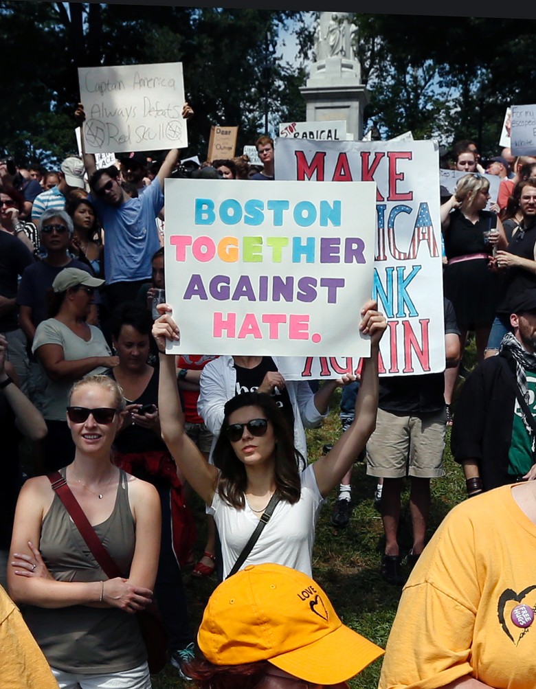 波士頓民眾遊行踩場 27人被捕