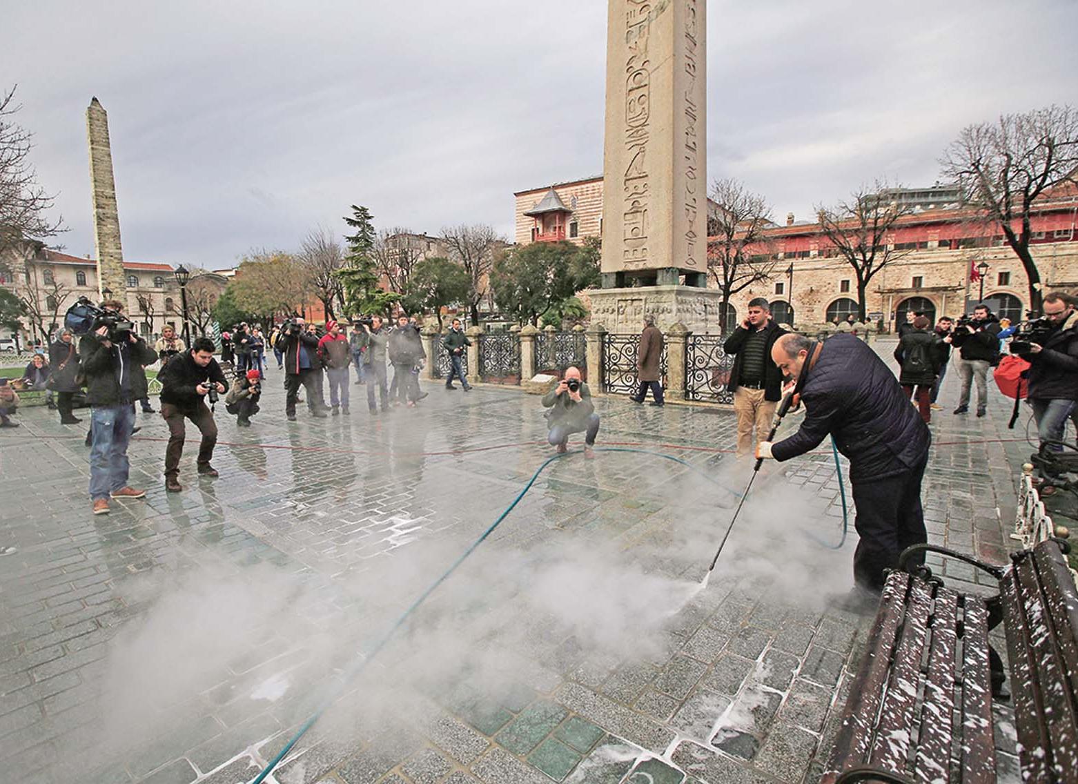 土耳其拘三俄國人