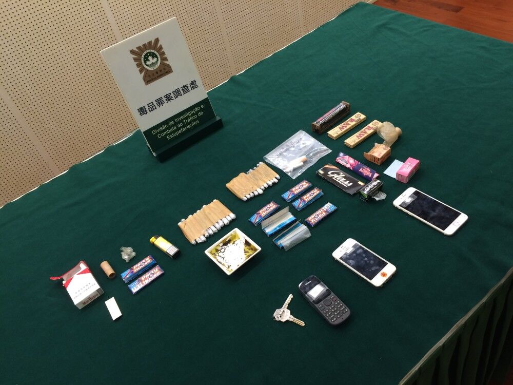 三男女販毒被捕