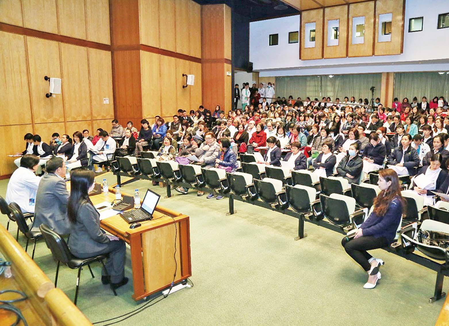 強制寨卡病24小時內通報