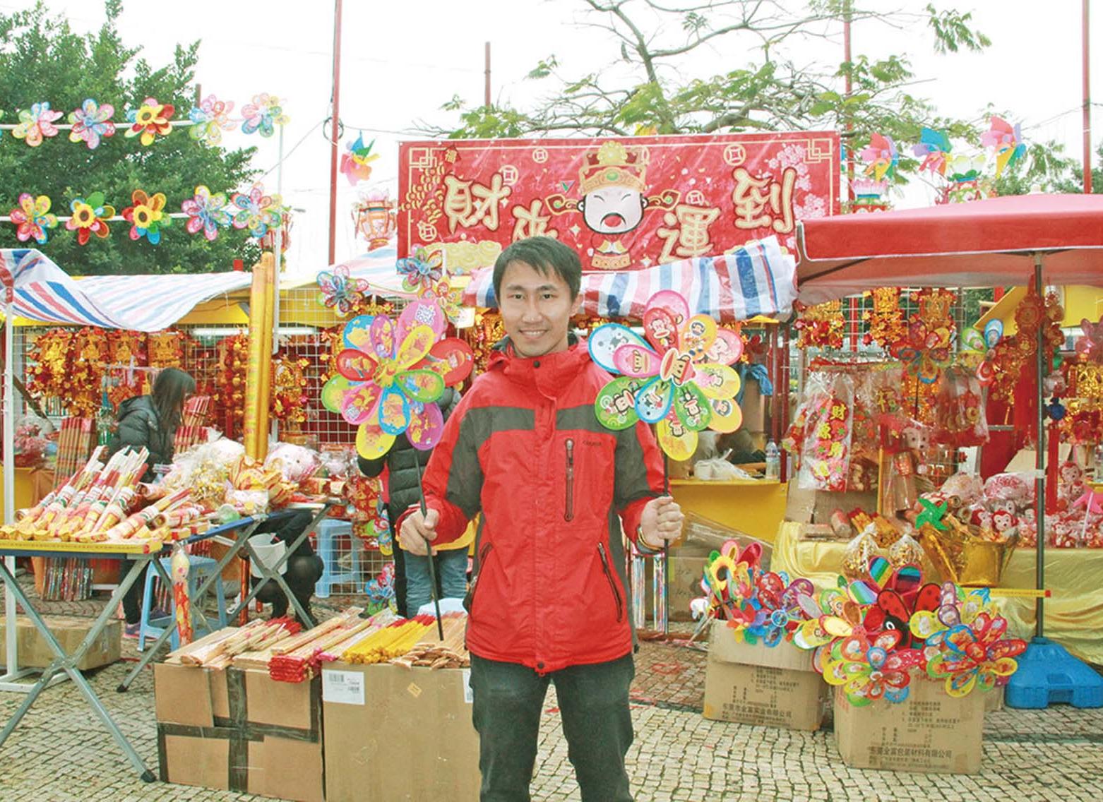 爆竹香火檔生意大減