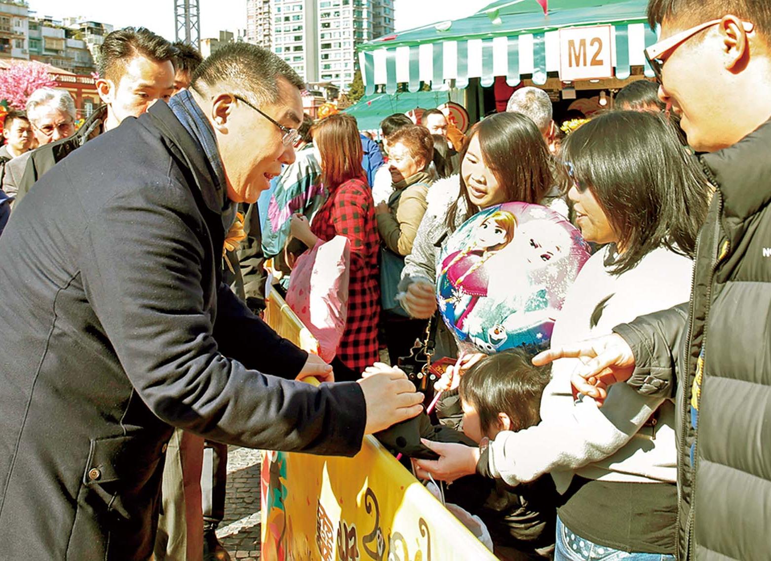除夕至年初二在各景區上演