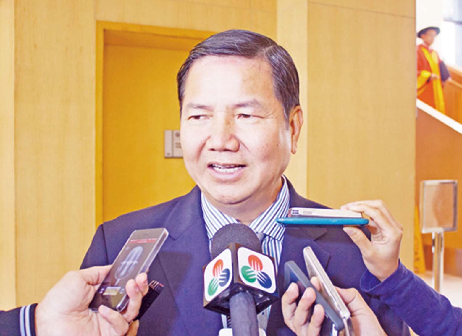 結束36年公職生涯