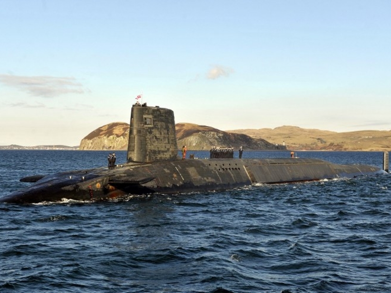 ​英國會通過建造四艘新核潛艇