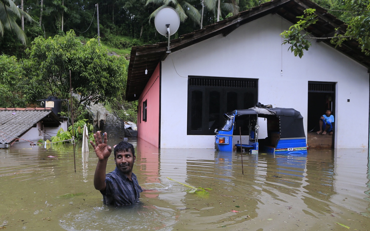 斯里蘭卡暴雨成災122死