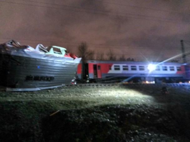 俄羅斯火車相撞50傷