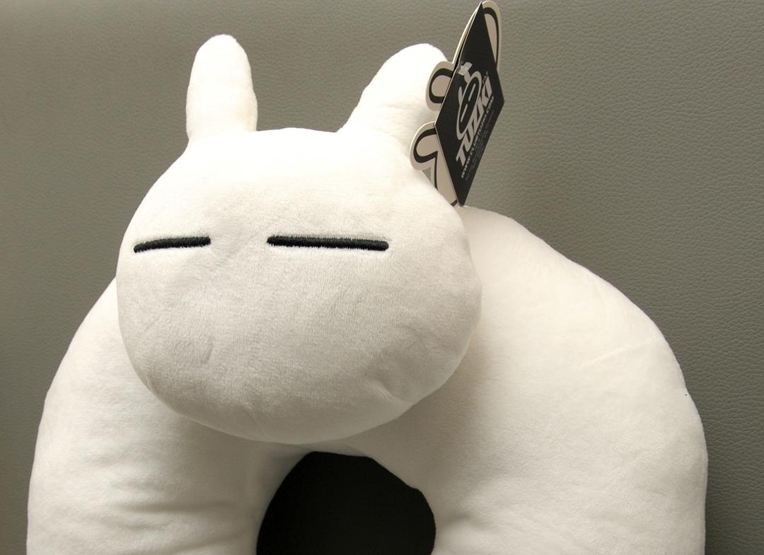 臉書送兔斯基頸枕