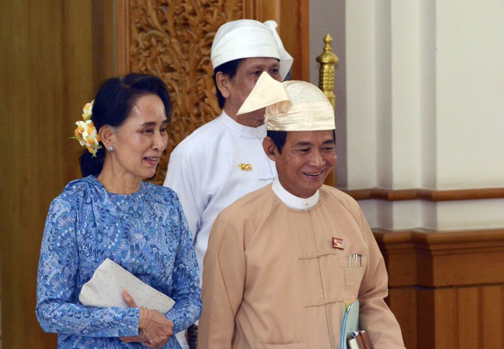 緬甸新總統廷覺宣誓就職