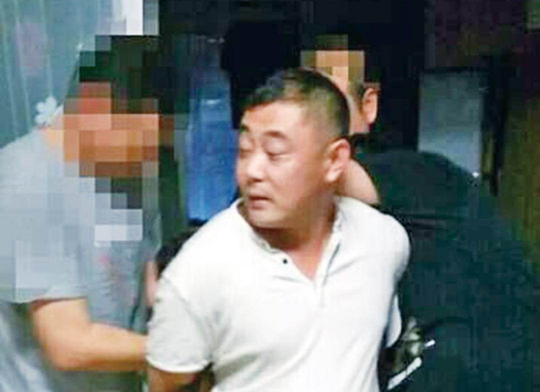 獨狼鋌而走險為還債