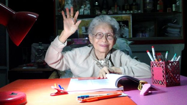 泰國91歲婆婆完成大學學位