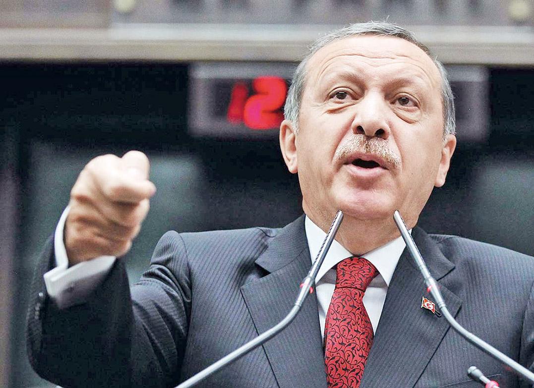 兩年被侮辱近2,000次