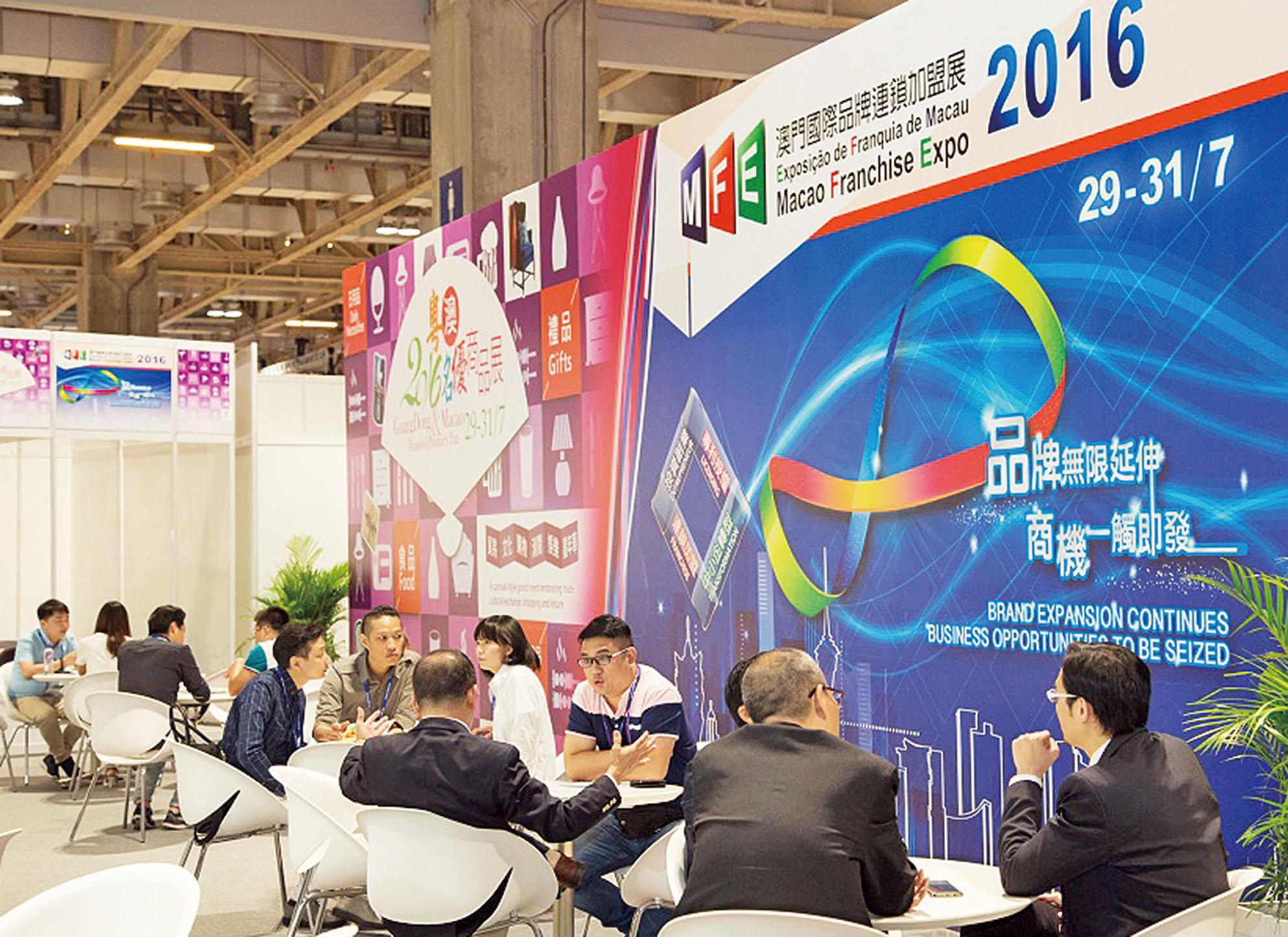 專業觀眾2,600人次簽約18份