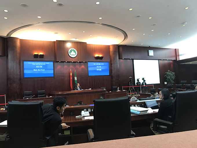 議員稱應實行官員問責制