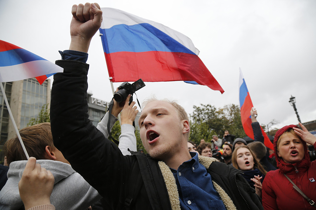 俄80城示威 逾270人被捕