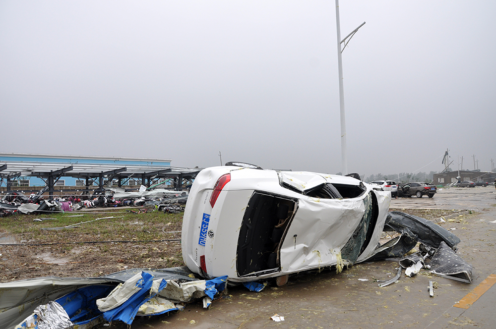 江蘇龍捲風吹襲增至98死800傷