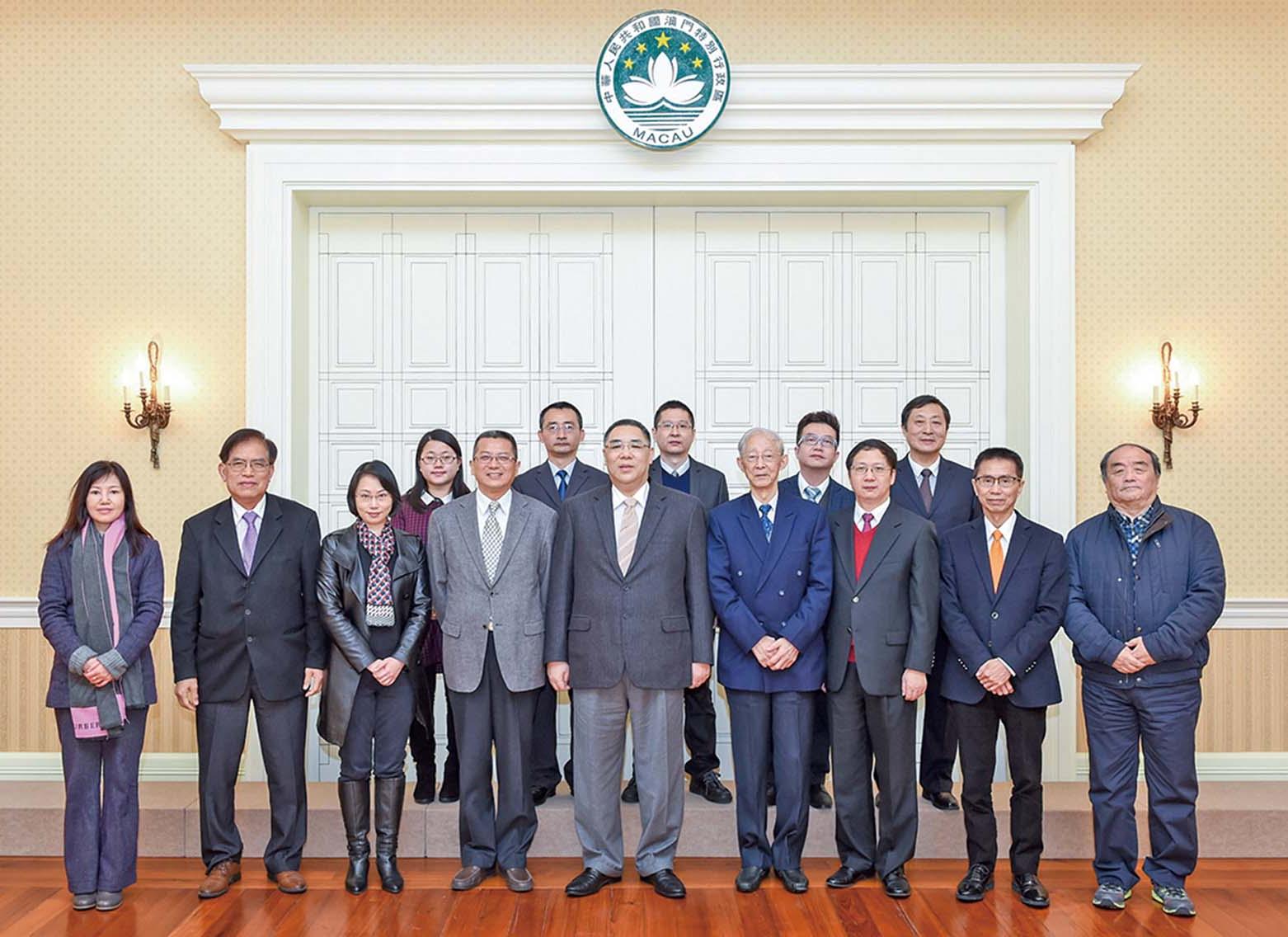 寄語繼續向政府建言獻策