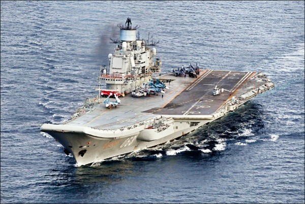 ​俄首出動航母打擊敘利亞叛軍
