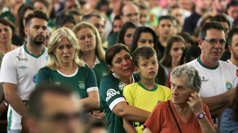 巴西舉國哀悼 對手棄權讓冠軍