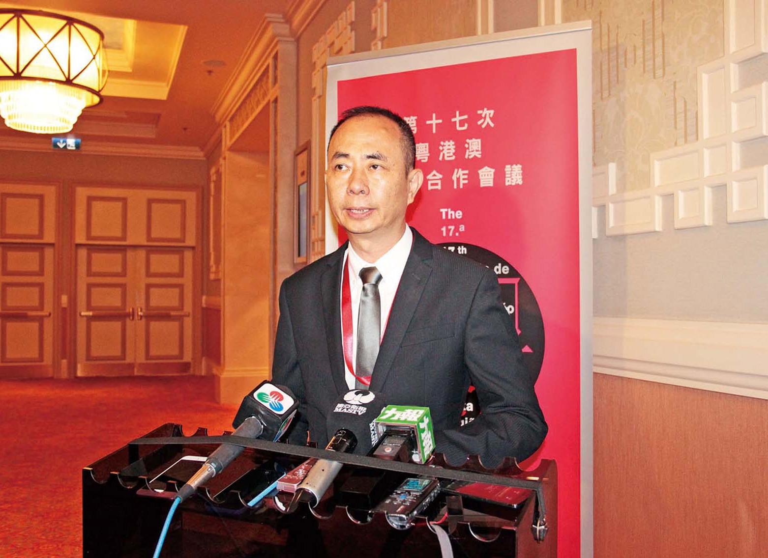 文化局：值理會支付費用