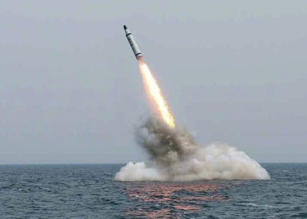 朝鮮發射三枚彈道導彈