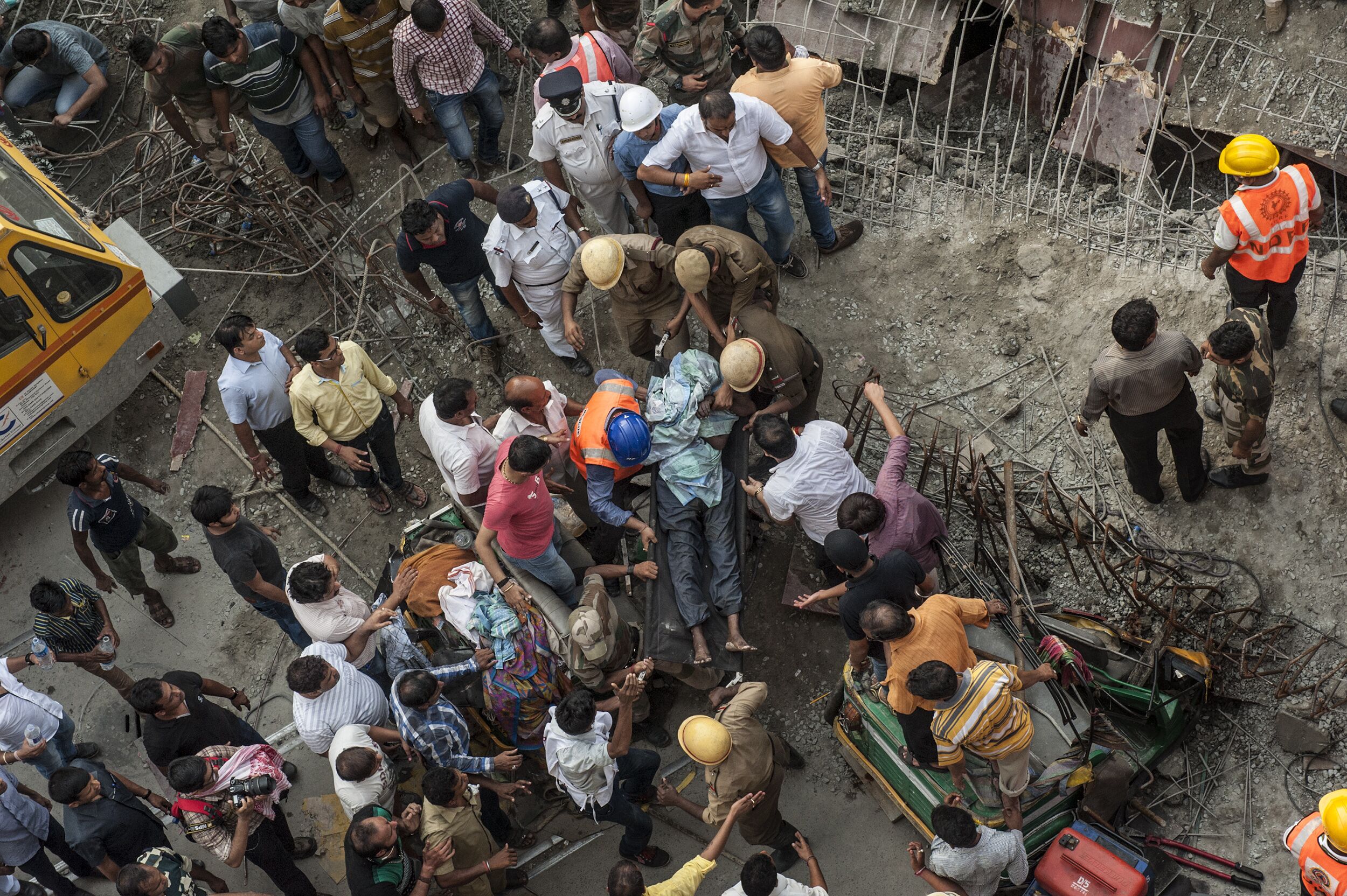 印度塌橋事故增至23死