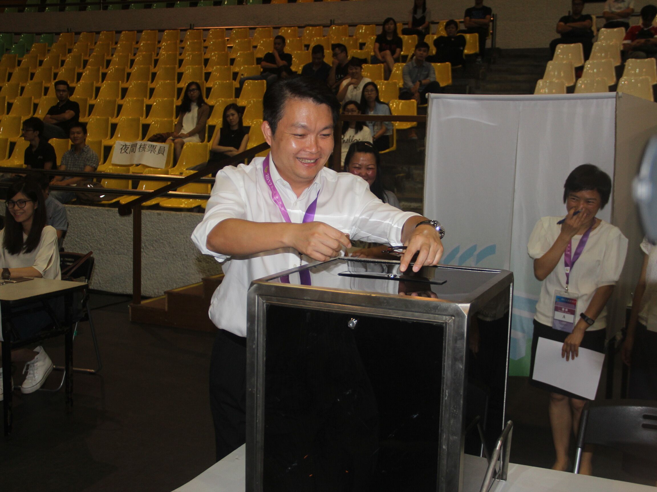 ​逾千名選舉票站人員接受培訓