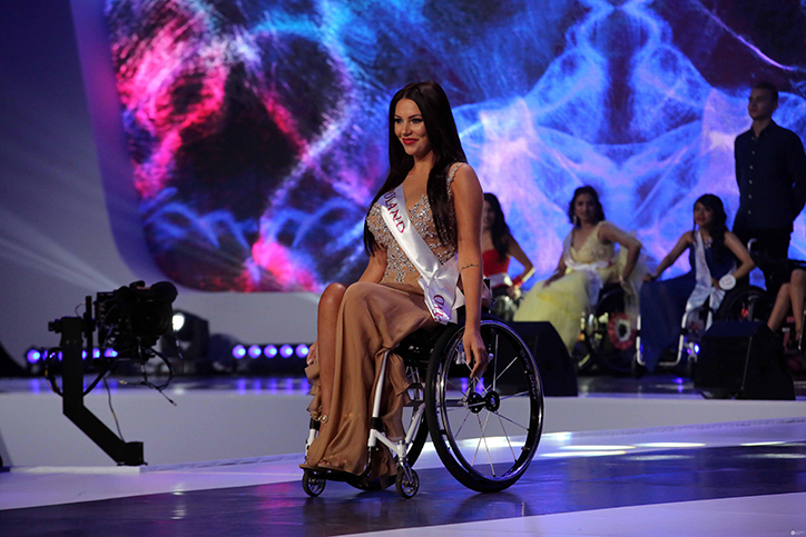 首屆世界輪椅小姐落幕