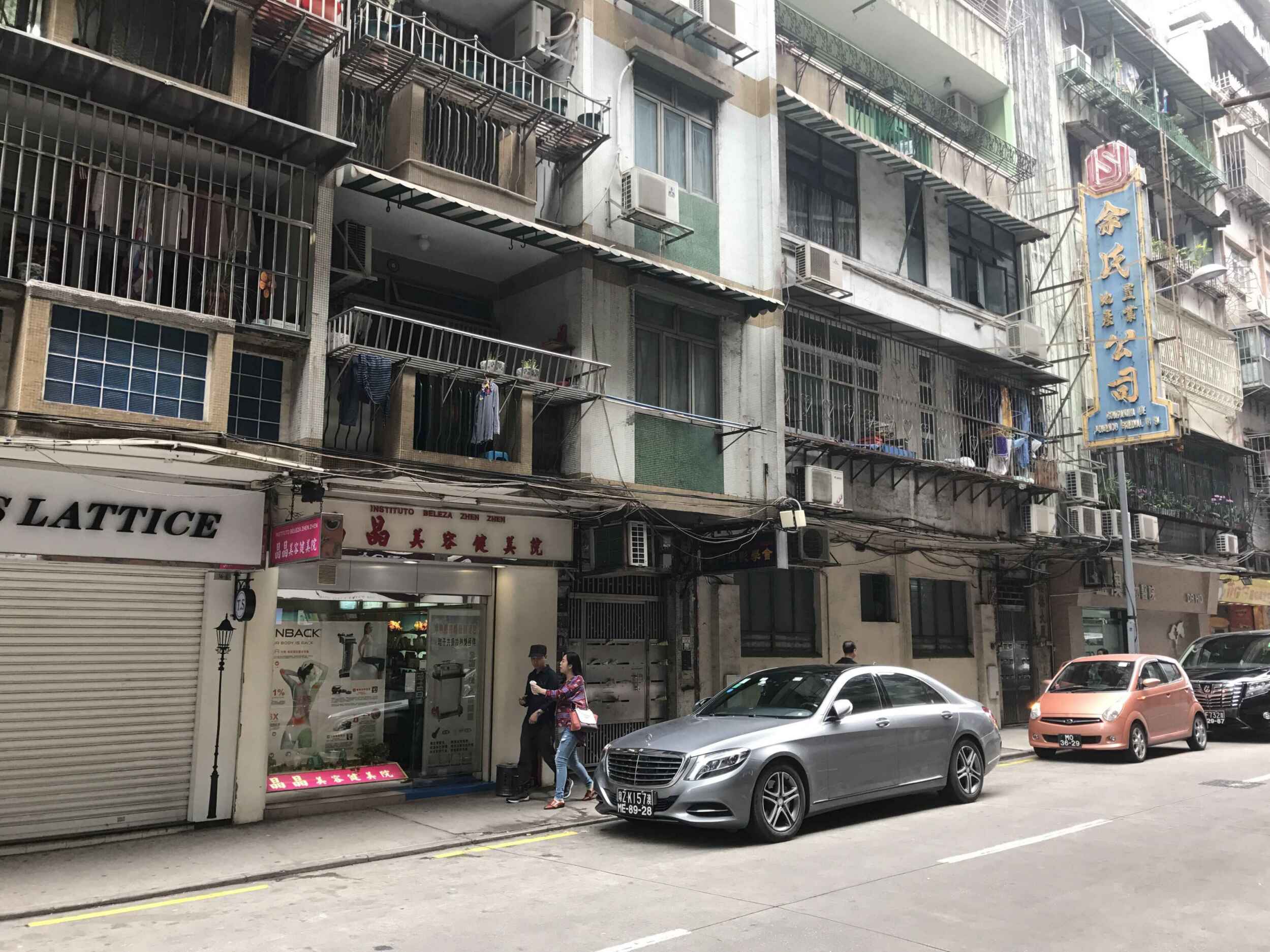 男長者疑廁所吸入一氧化碳不適