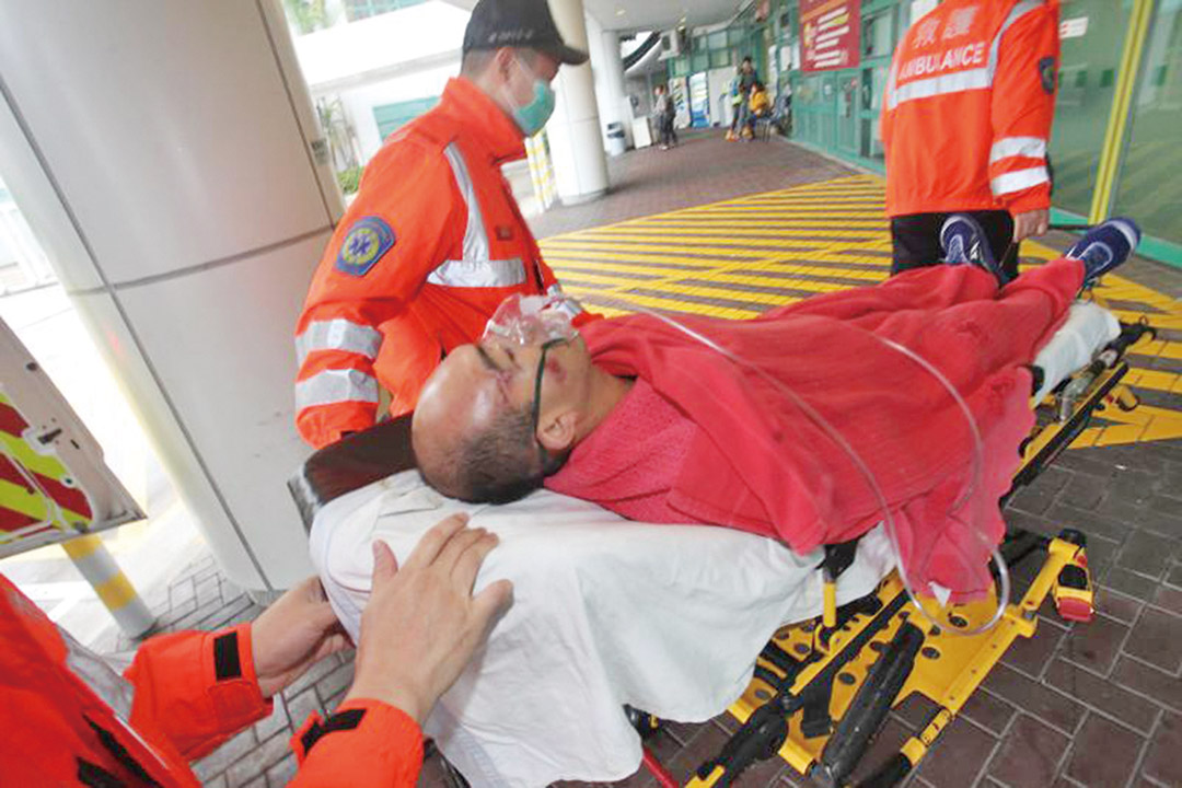 港遠足男子輕傷送院