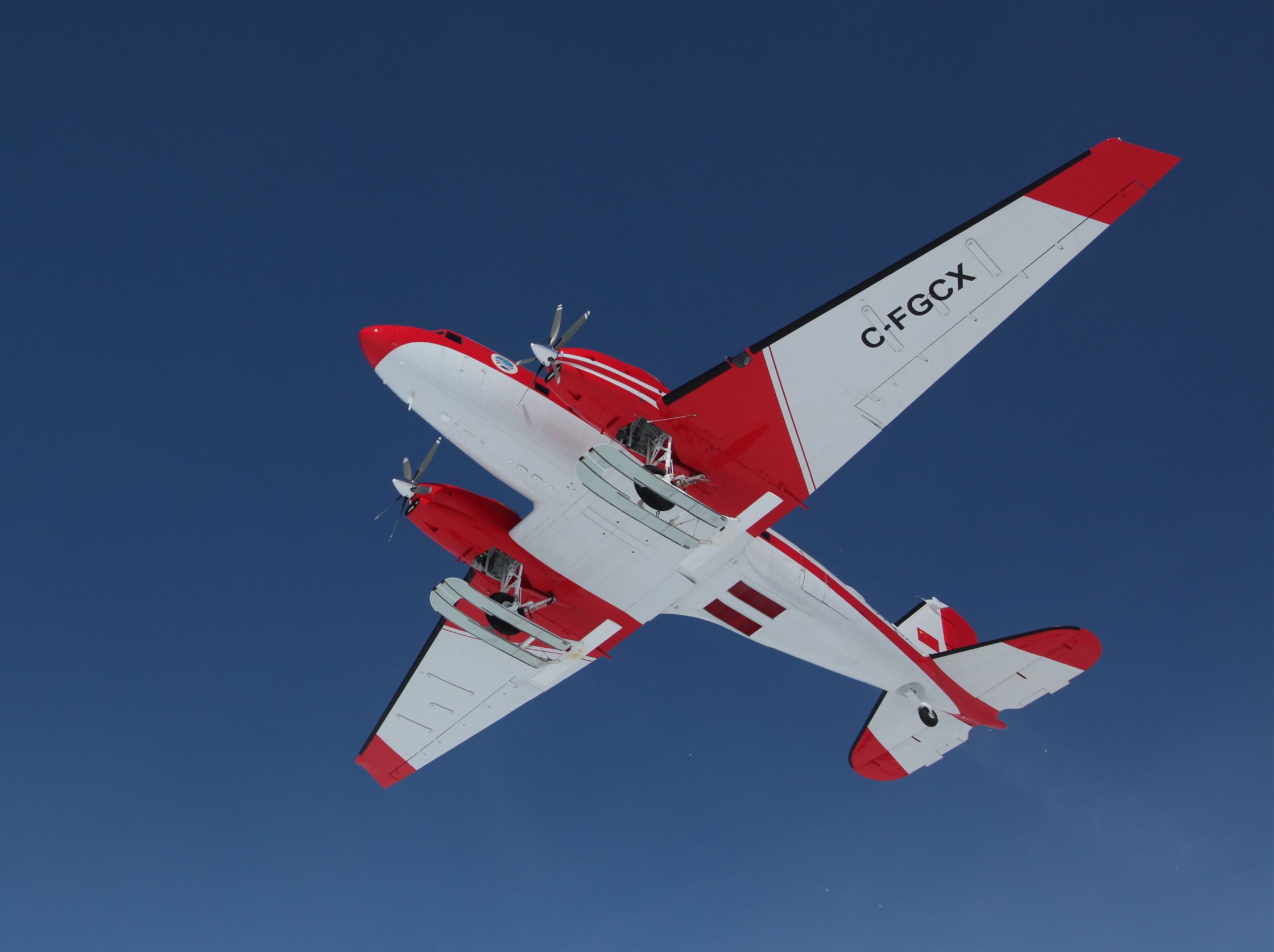 「雪鷹601」飛越南極最高區