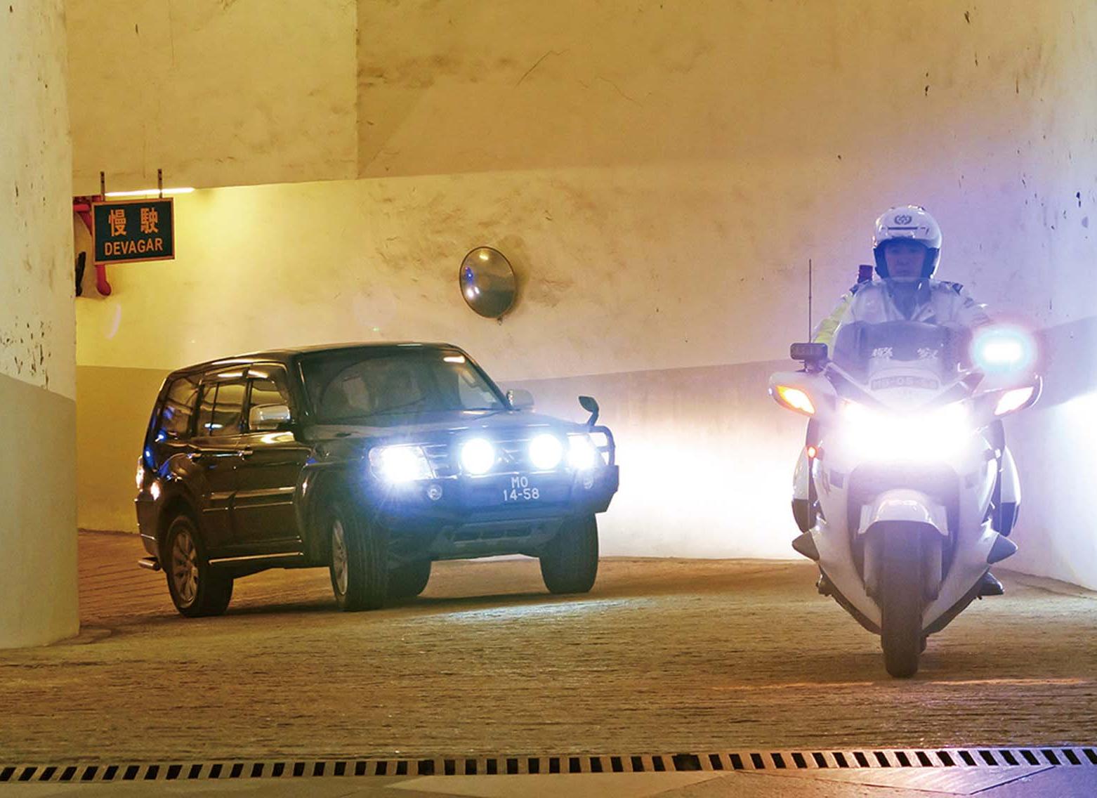 何超明案兩商人被強羈押