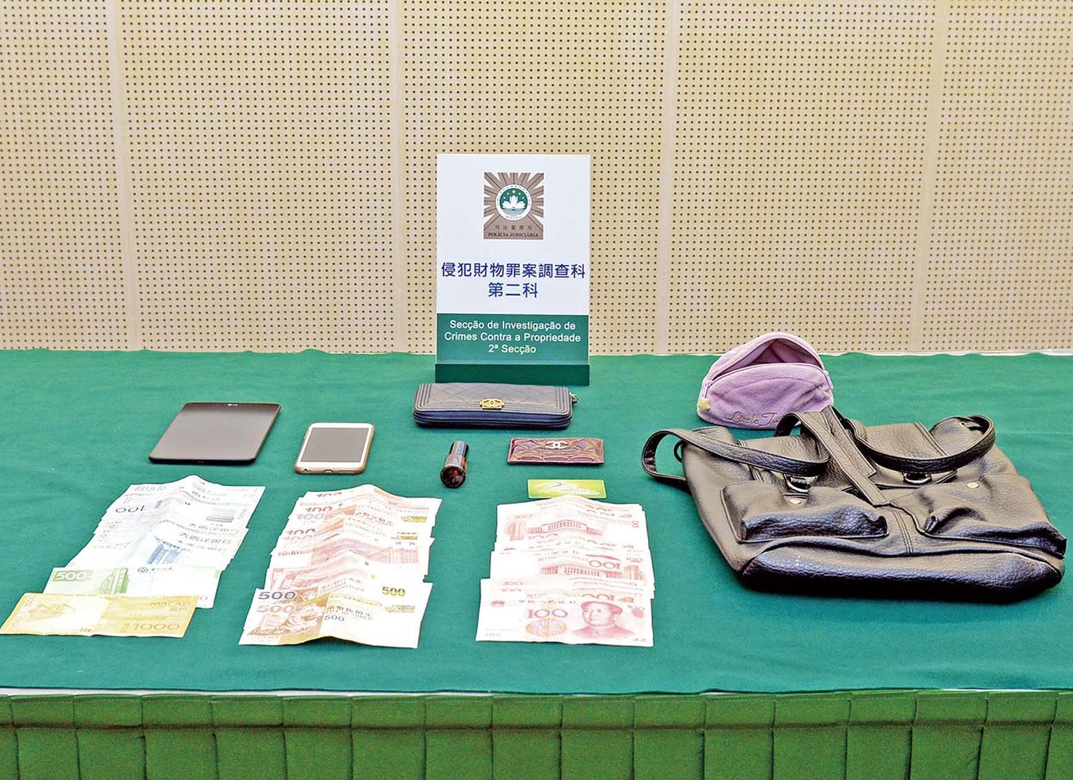 的士司機貪心據為己有被捕