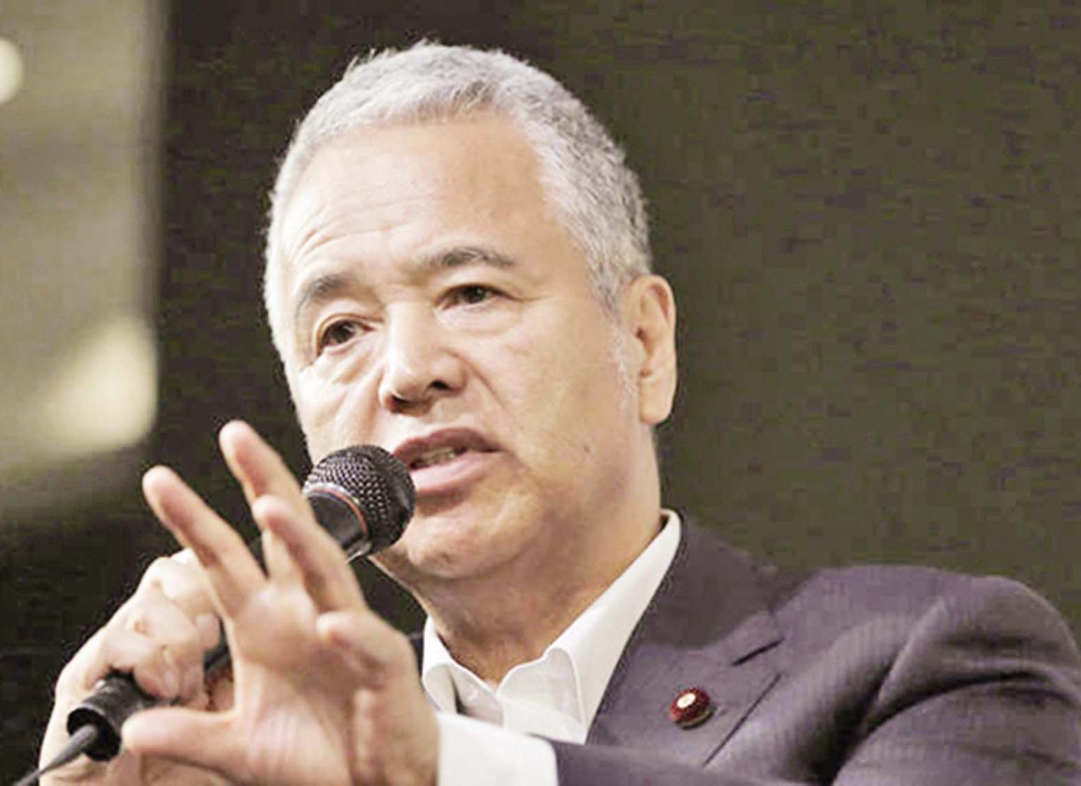 涉收賄82萬現金款待