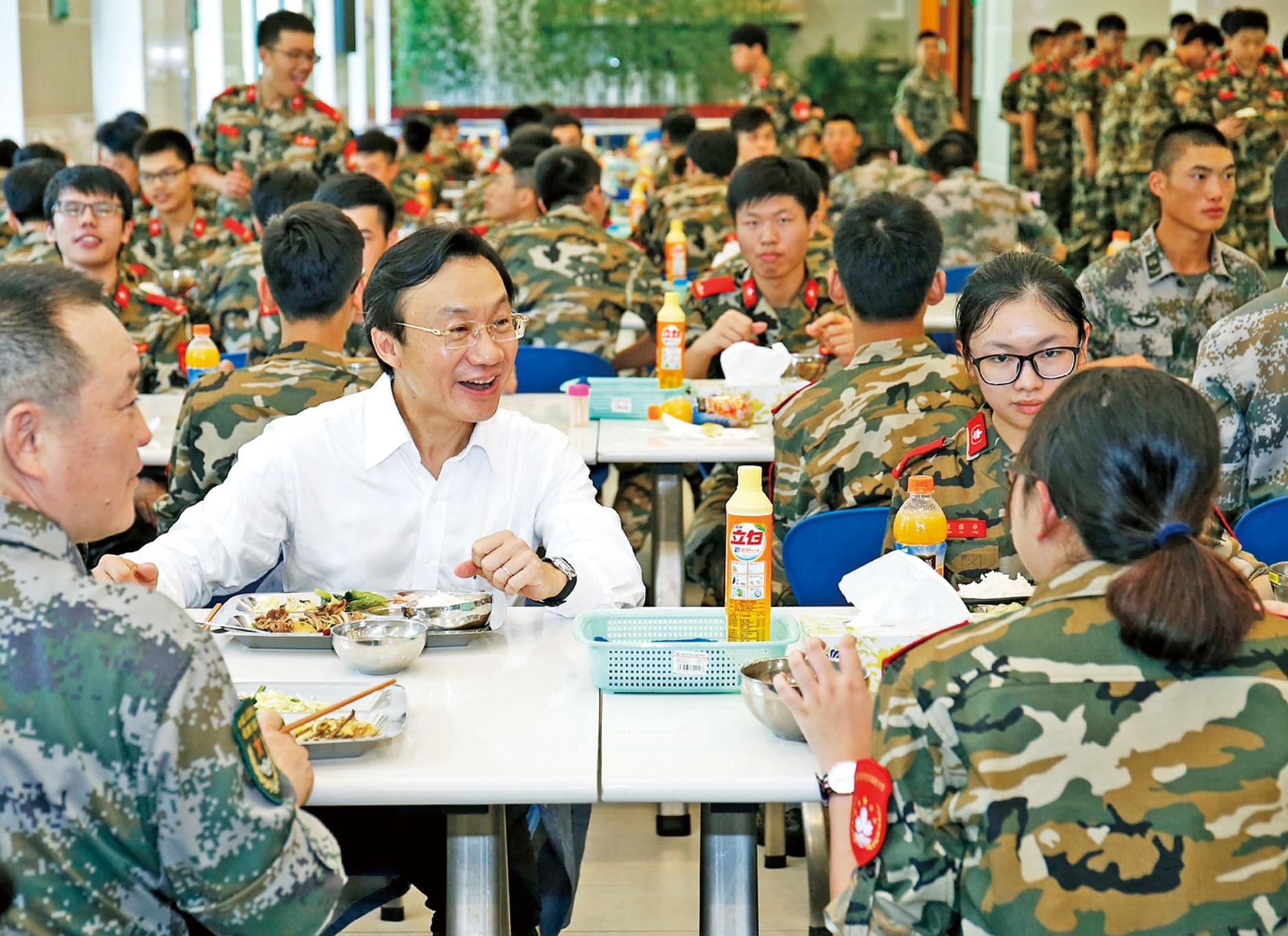 學習軍人堅毅不屈精神