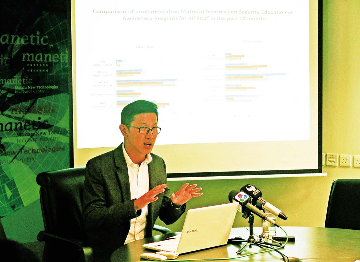 四成伺服器過期易受攻擊