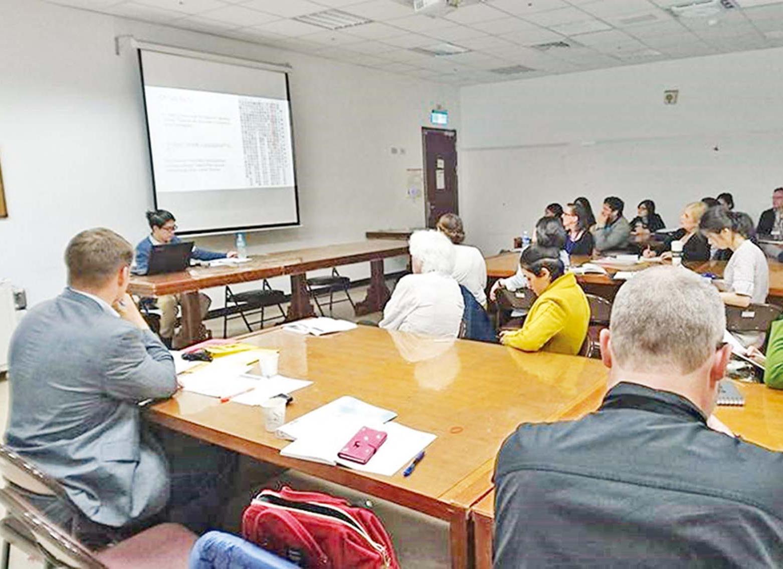 參加國際研討會