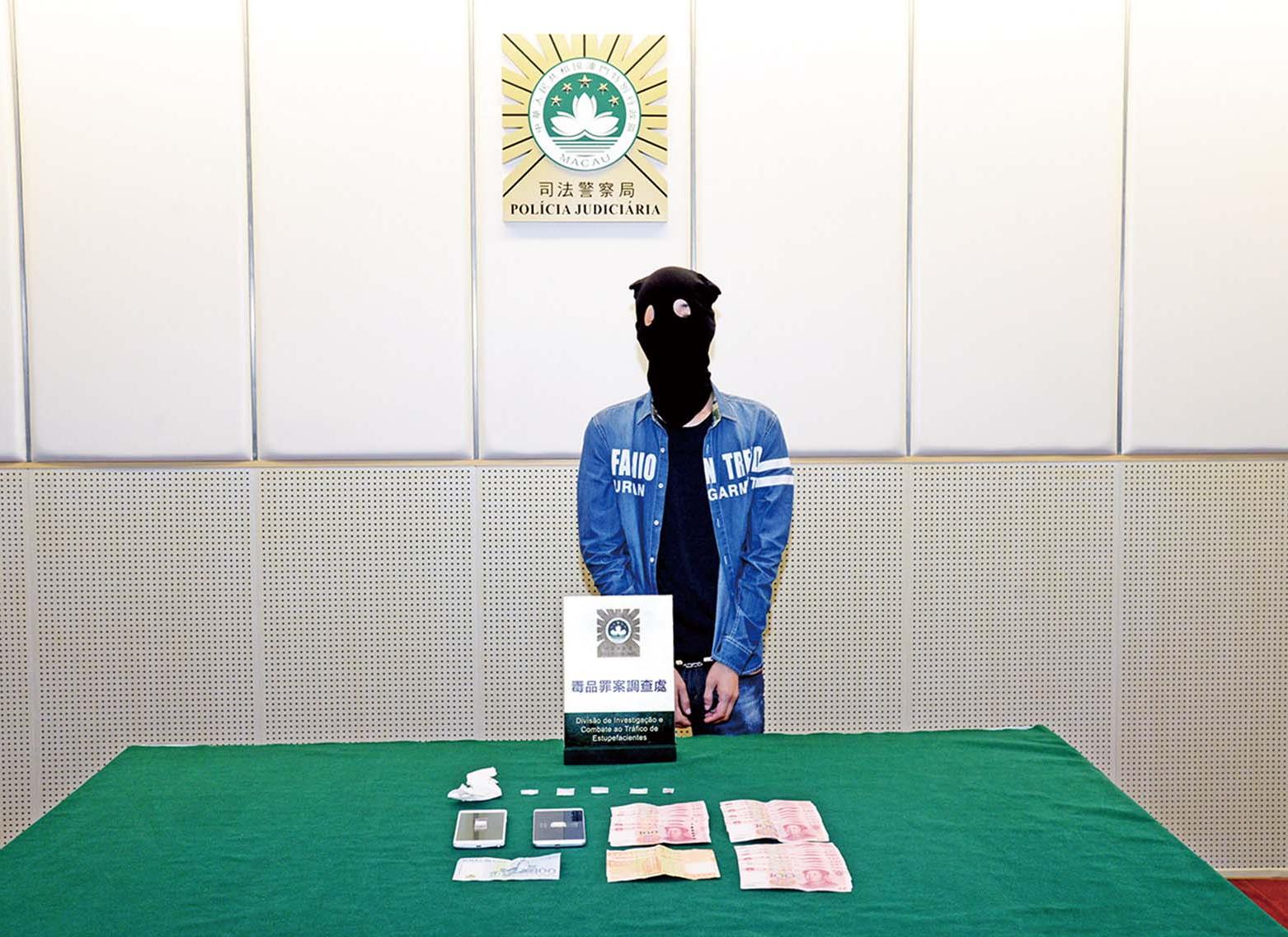 個體戶毒男關閘被擒