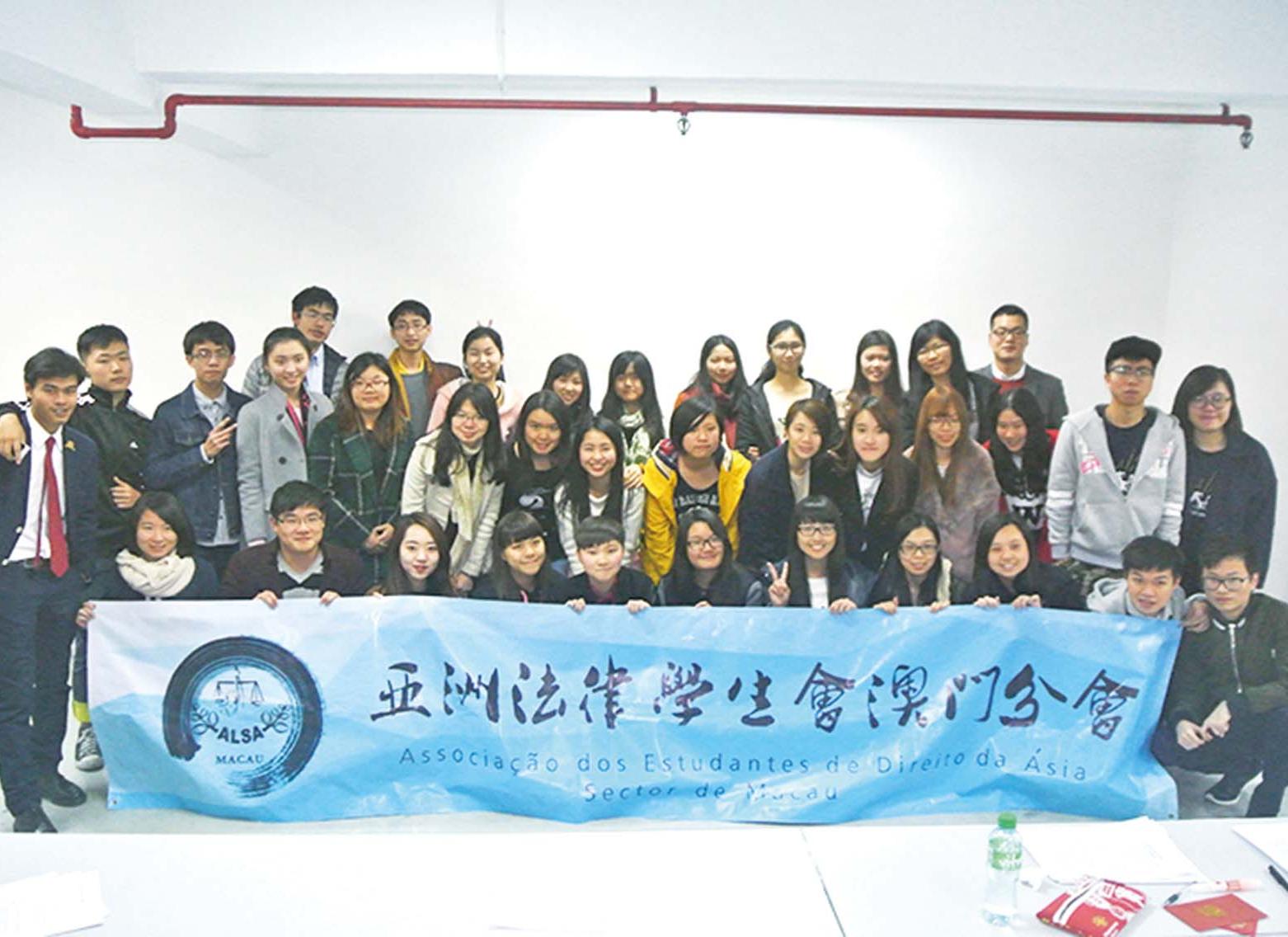 三地參與者獲益