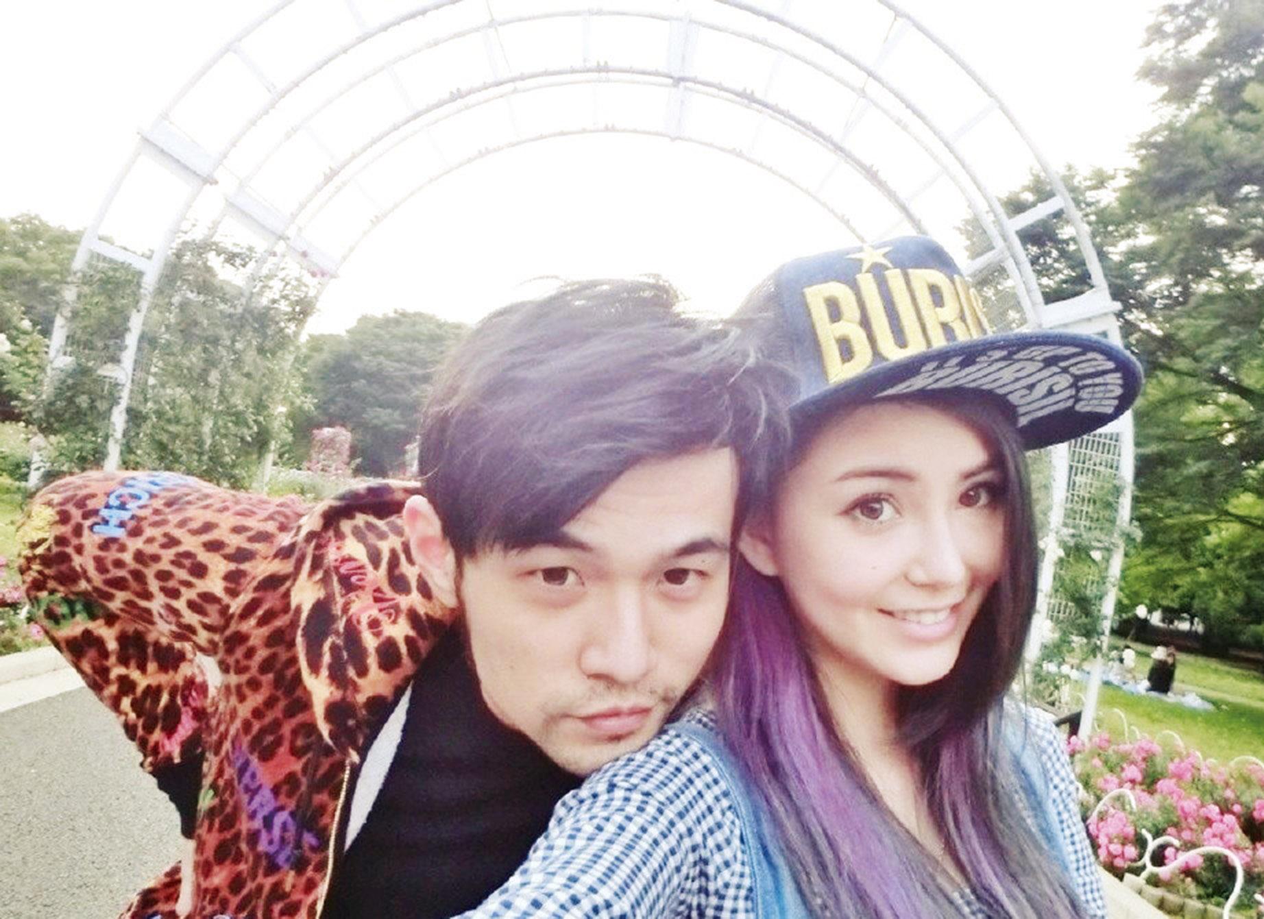 同昆凌遊日本新宿