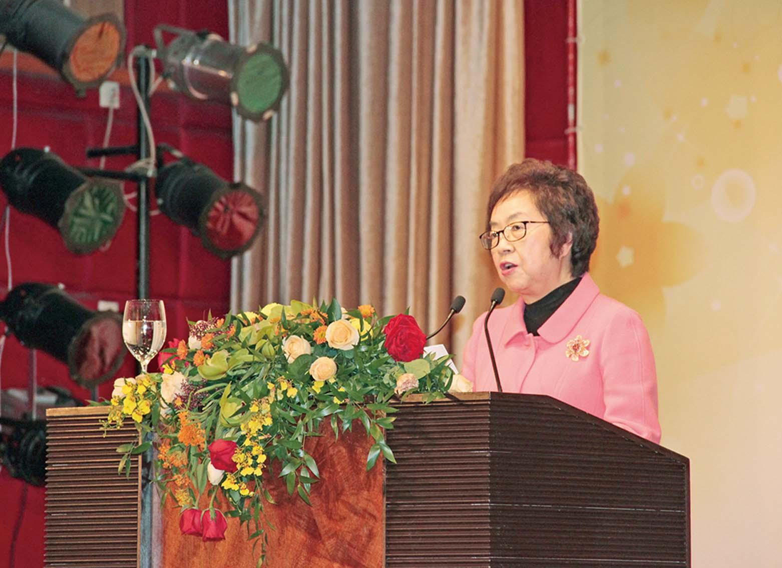 送暖關懷單親家庭