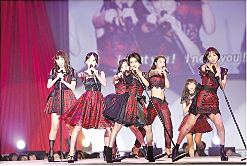 AKB48十周年特別演出