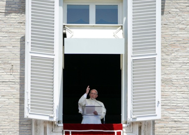 教宗譴責機場恐襲