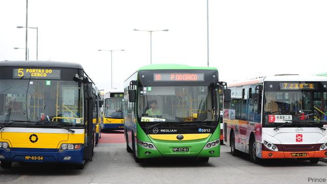 所有巴士因颱風將暫停服務