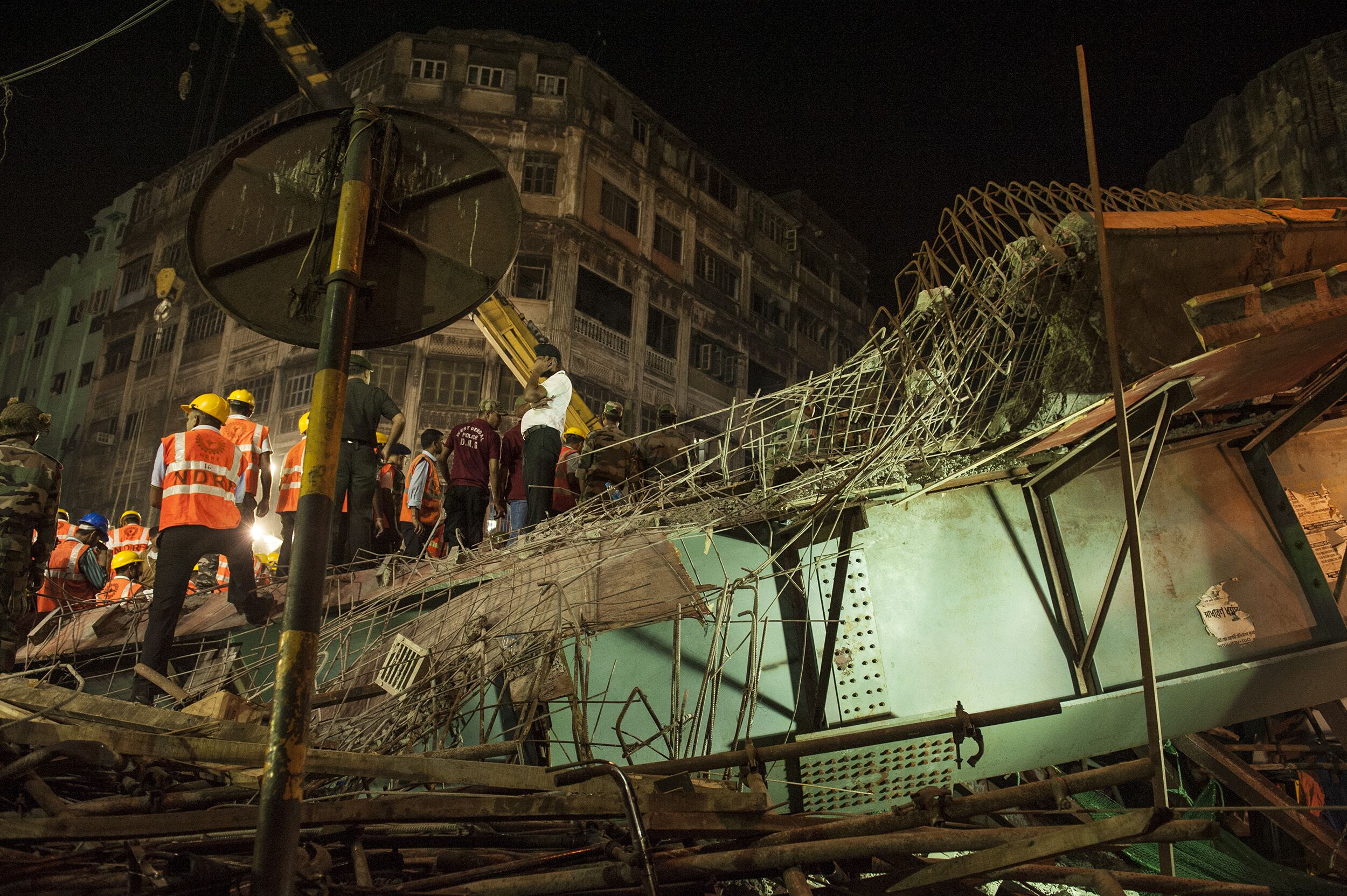 印度塌橋事故增至23死