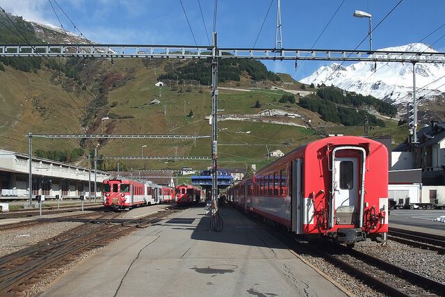 瑞士兩火車相撞27傷
