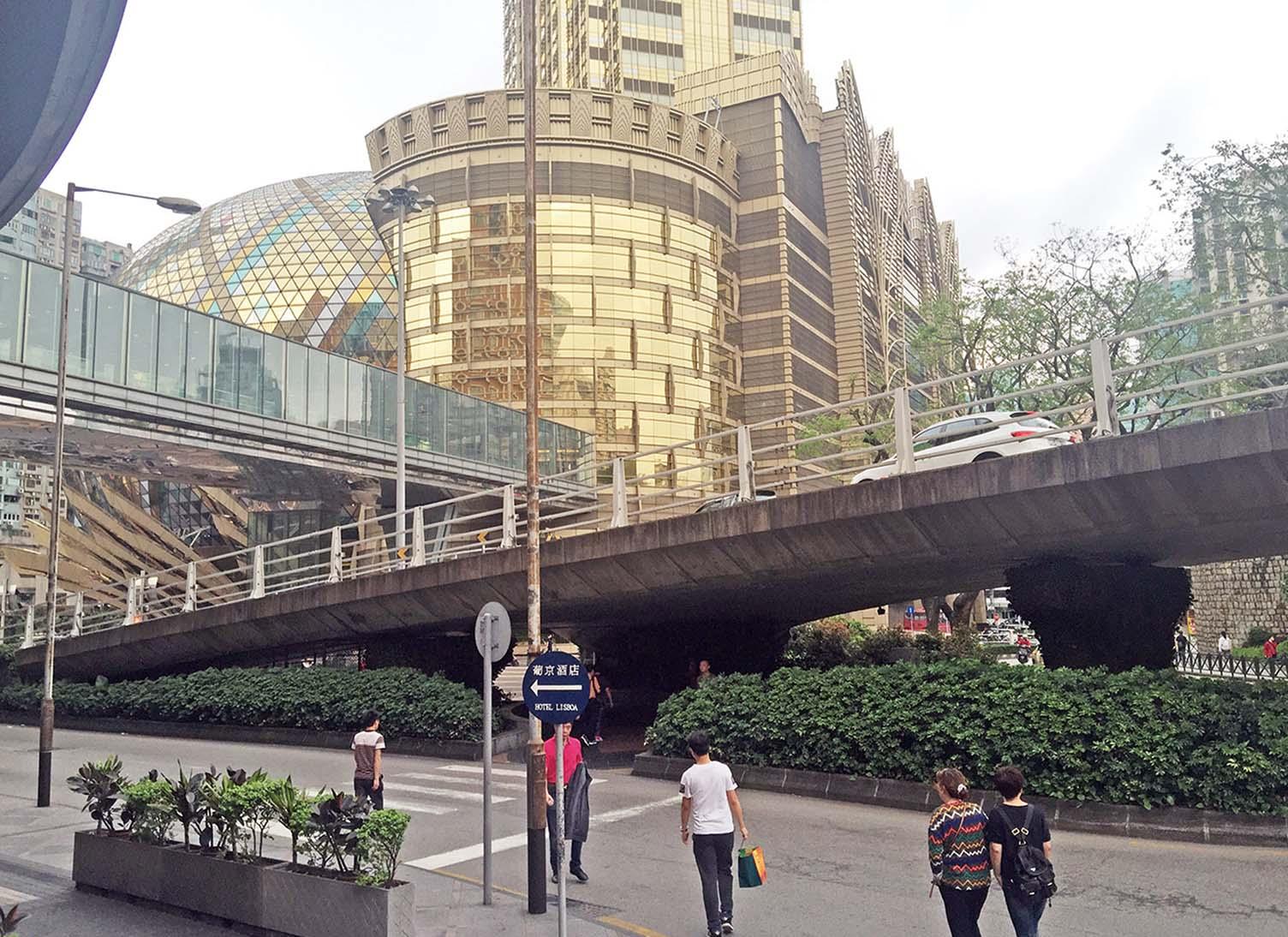 司警拘17名囂張蟲惑仔