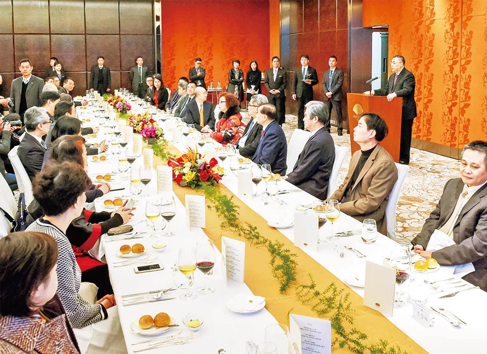 讚傳媒對社會和諧所作貢獻