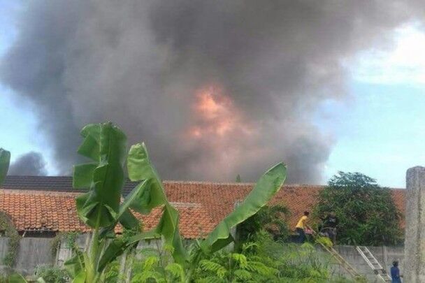印尼煙花廠爆炸27死35傷