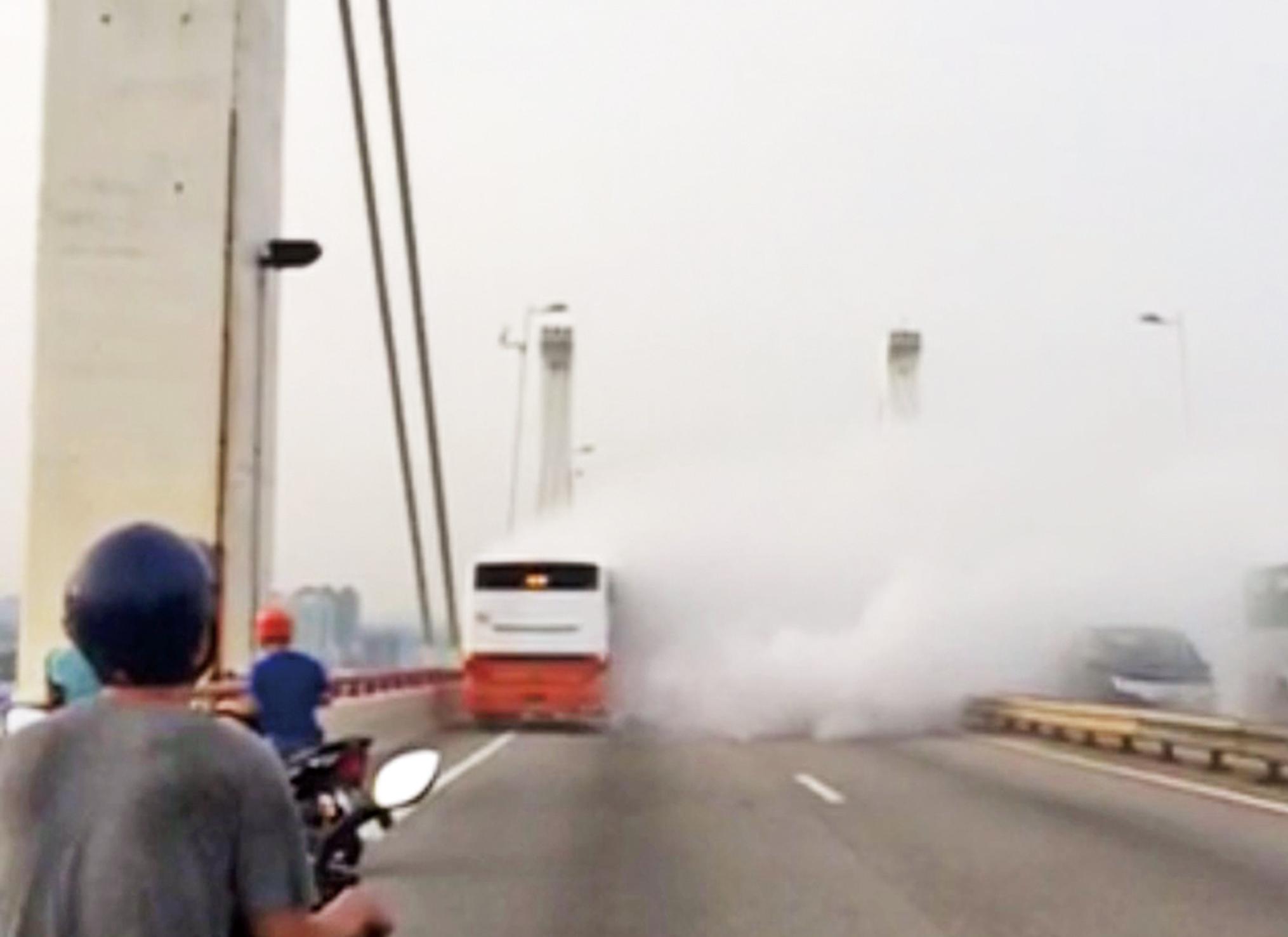 45名乘客緊急疏散