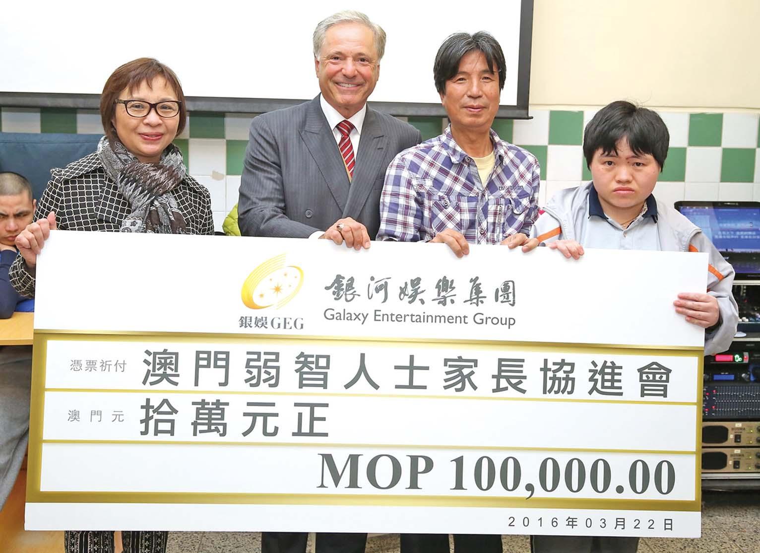 舉行工作坊捐助會務